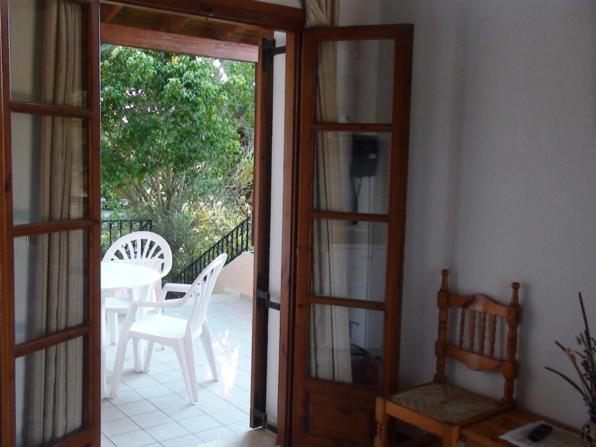 Baha-Ammes Apartment สโวโรนาตา ภายนอก รูปภาพ